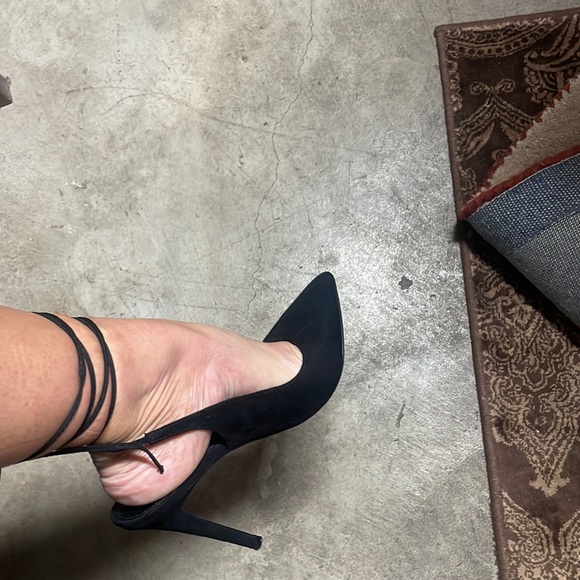 Black lace up stiletto heel - Picture 3 of 7